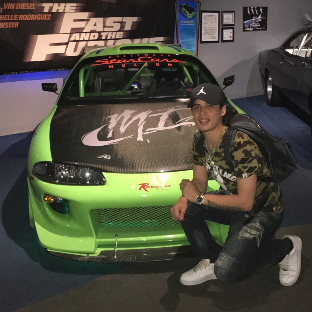 Meet your Posher, Sebastion